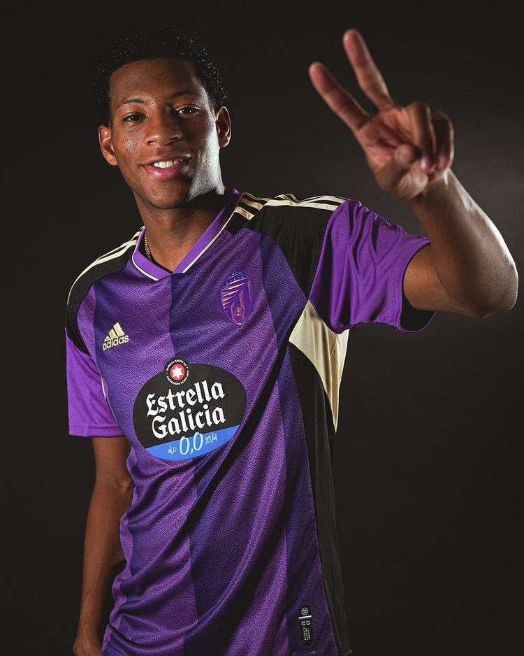 Camisa-reserva-do-Real-Valladolid-2022-2023-e-lancada-pela-Adidas-5.jpg