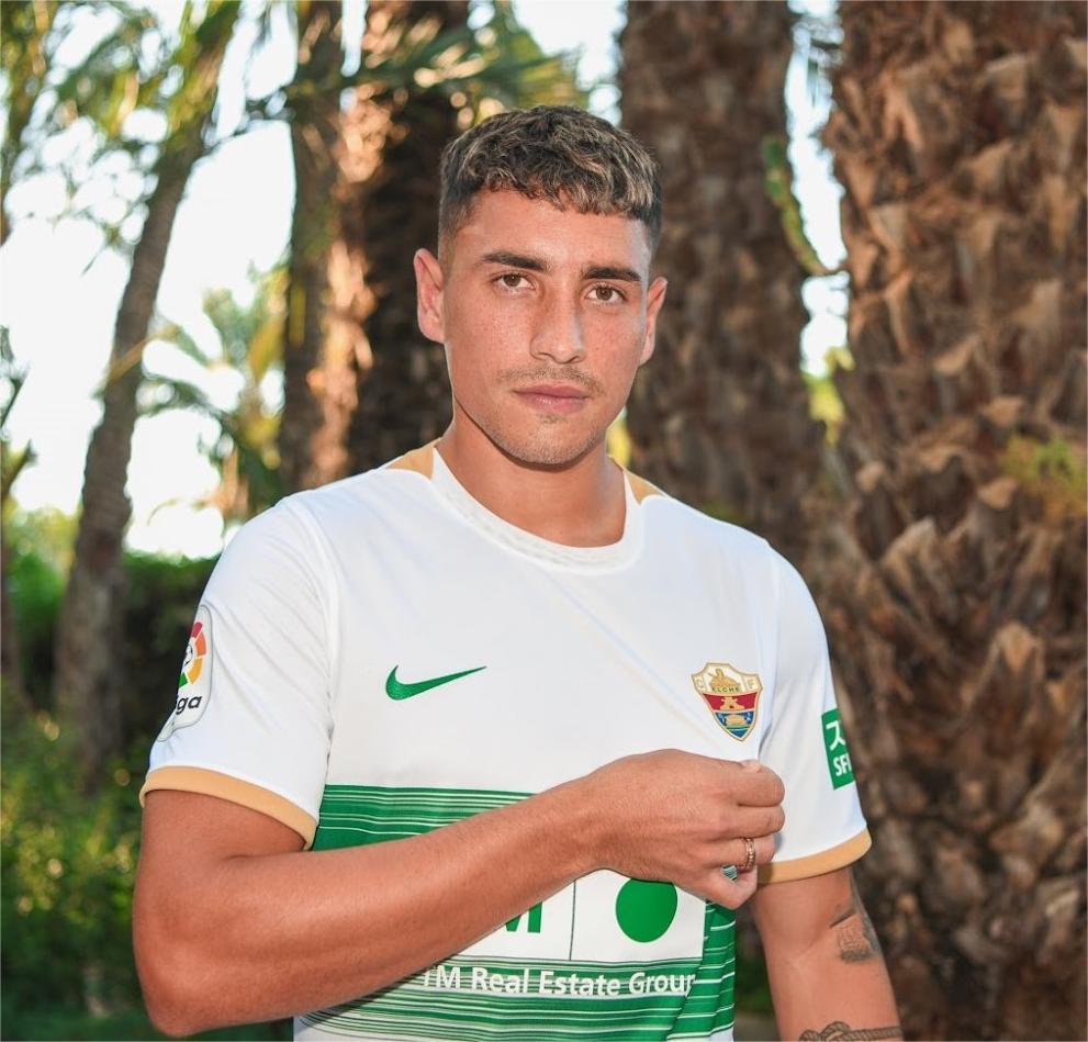 elche-22-23-home-kit (5).jpg