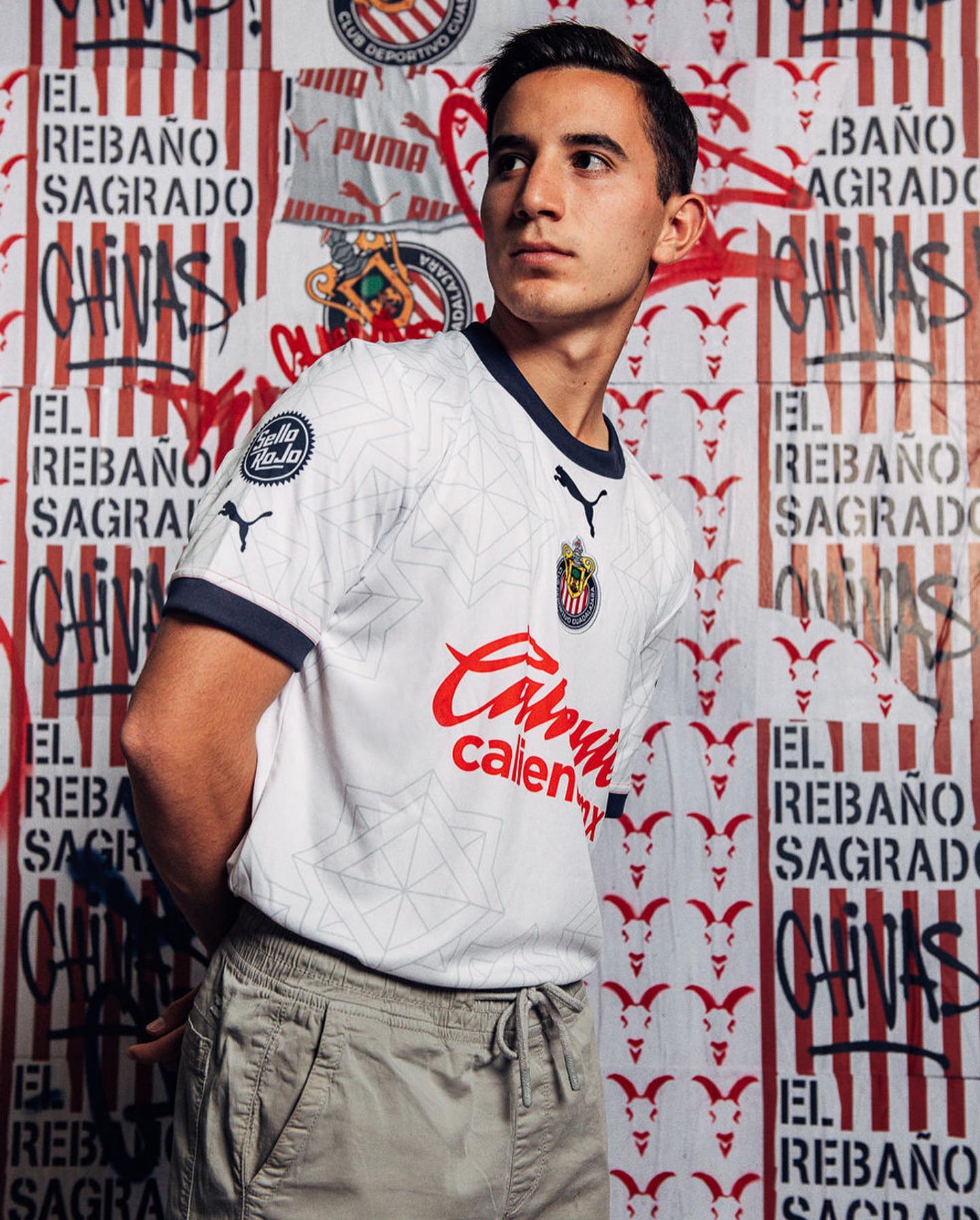 Camisa-reserva-do-Chivas-Guadalajara-2022-2023-PUMA-2.jpg