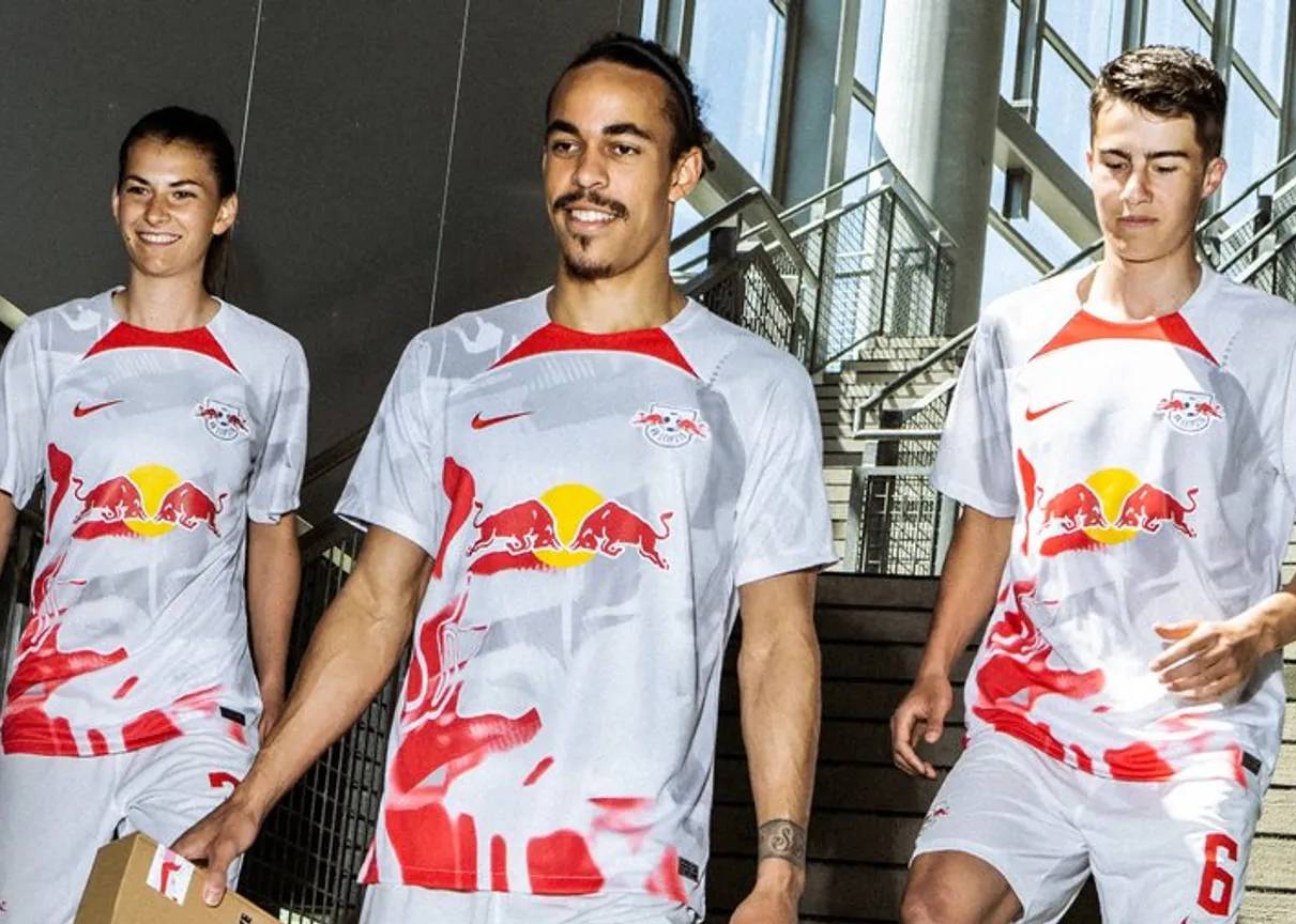 rb-leipzig-nike-heimtrikot-2022-2023-bnm.jpg