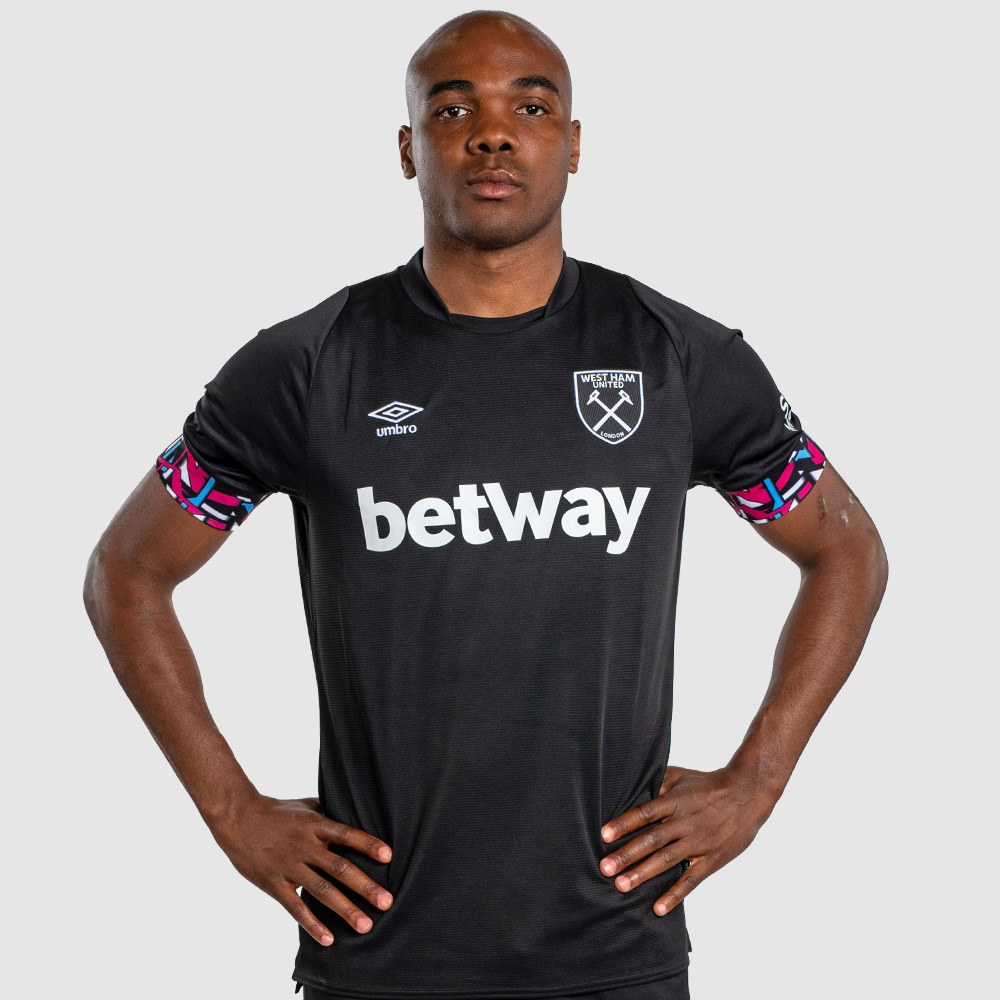 Camisa-reserva-do-West-Ham-2022-2023-e-revelada-pela-Umbro-2.jpg